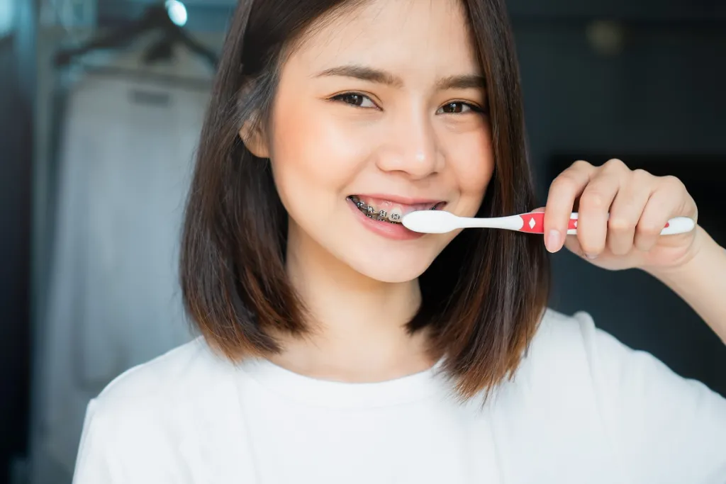 How to Clean Your Teeth With Braces